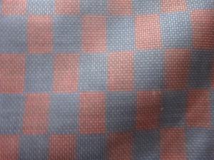 アンティーク　市松模様織り出し本場泥大島紬着物(5マルキ)